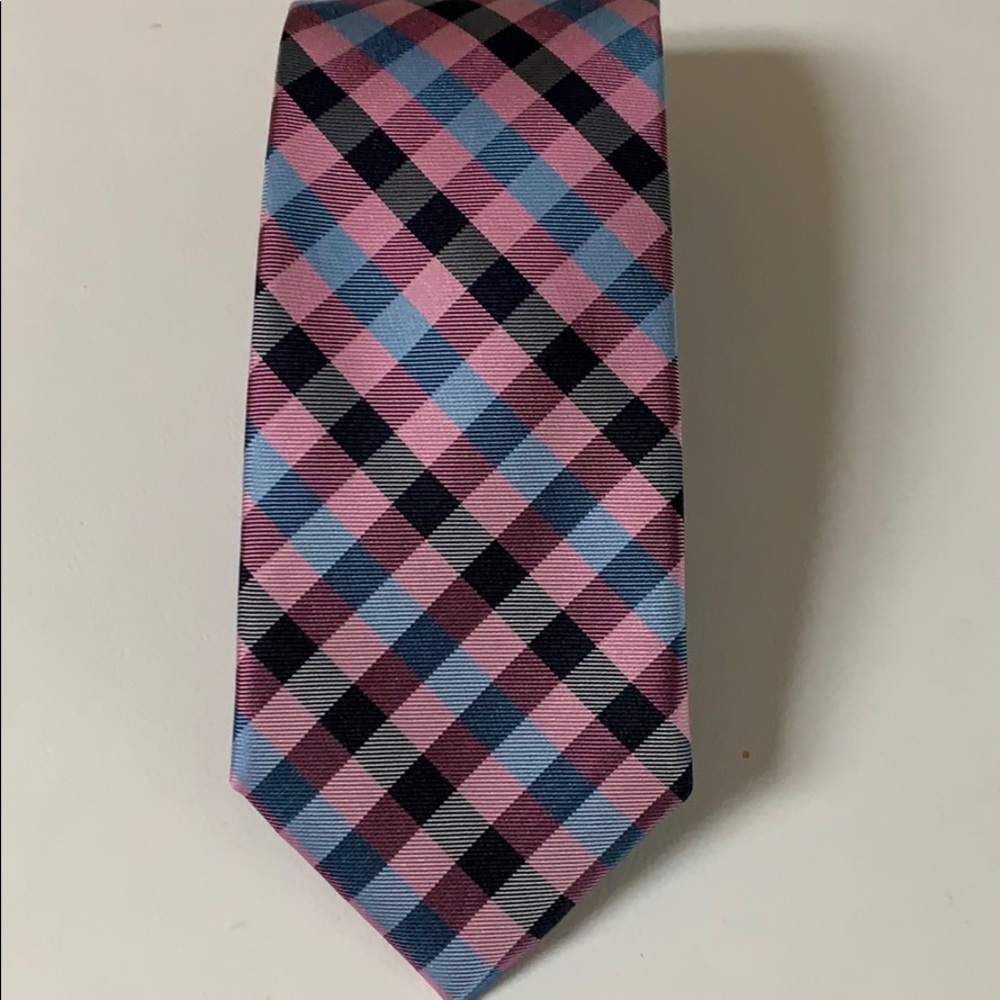 NWOT Tommy Hilfiger silk tie Easter Tie!🐇